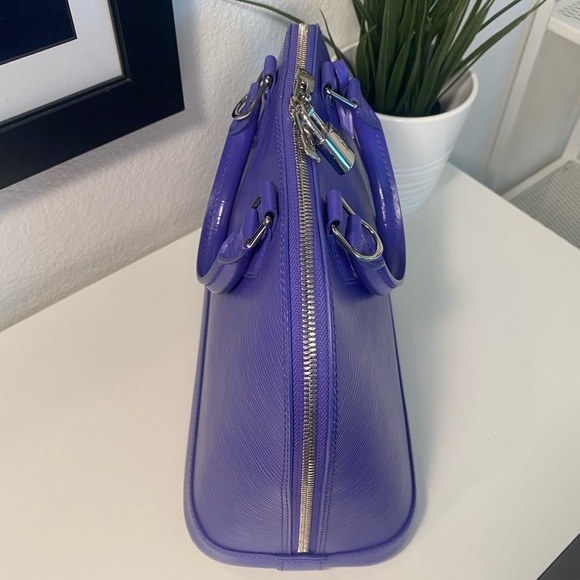 Louis Vuitton Alma PM EPI Leather COA/Original Receipt - Picture 8 of 14